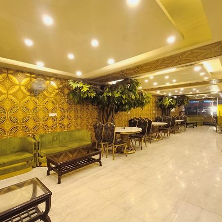 Hotel Waterfall Paschim Vihar Delhi 外观 照片