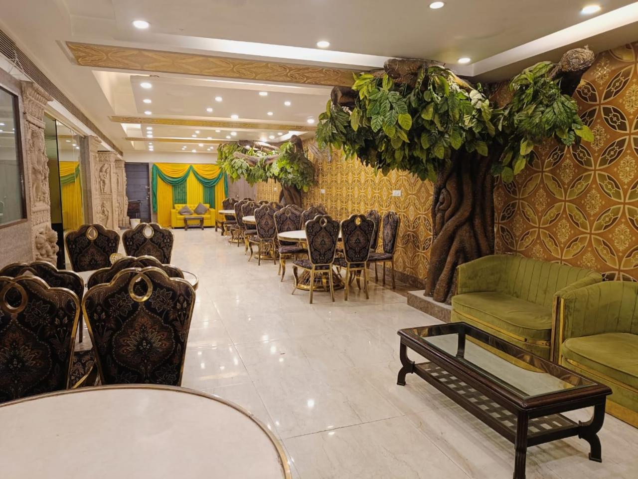 Hotel Waterfall Paschim Vihar Delhi 外观 照片