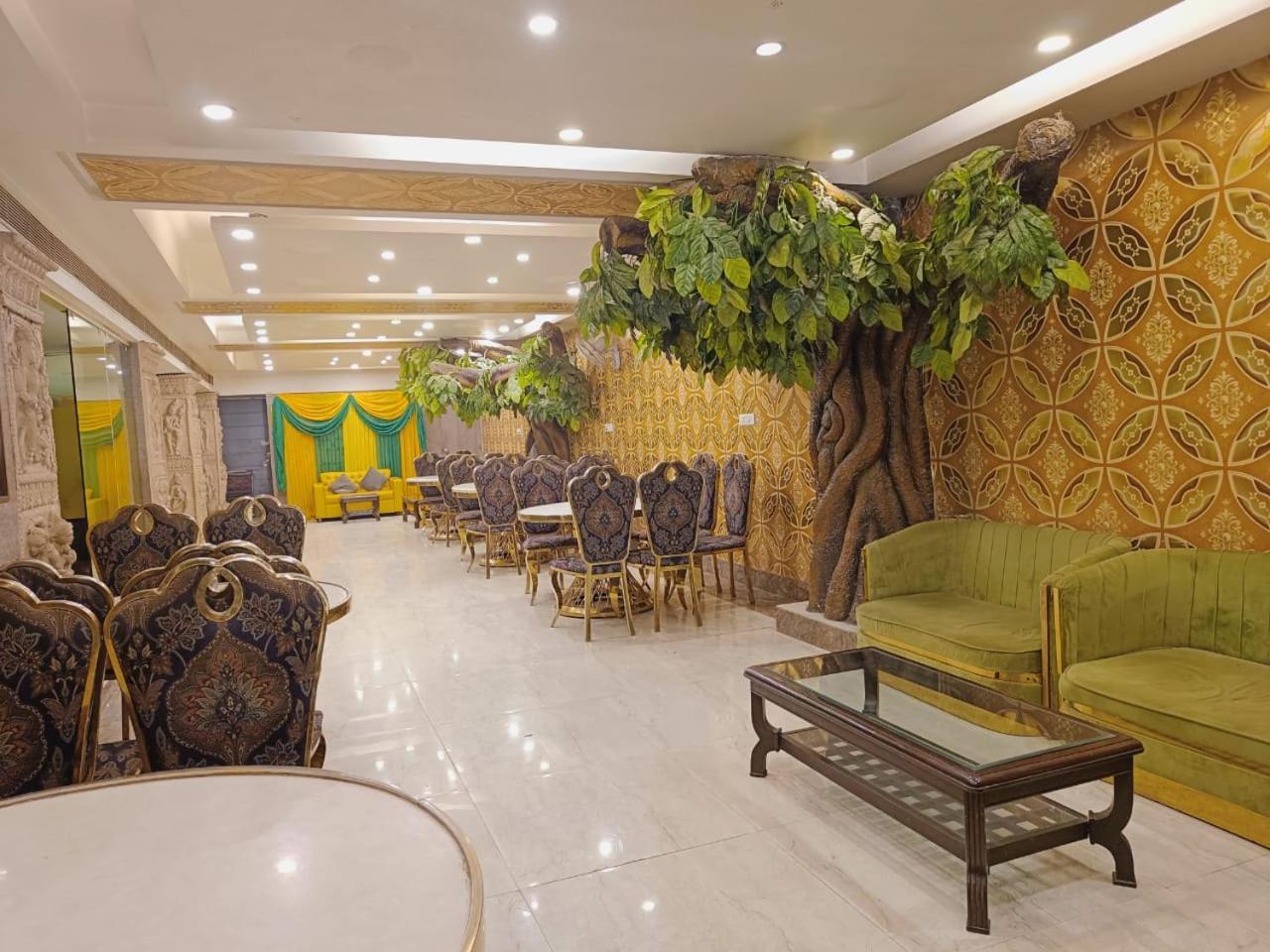 Hotel Waterfall Paschim Vihar Delhi 外观 照片